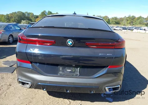 2021 BMW X6 xDrive40I z USA, uszkodzony, nr VIN 5UXCY6C0XM9G02539